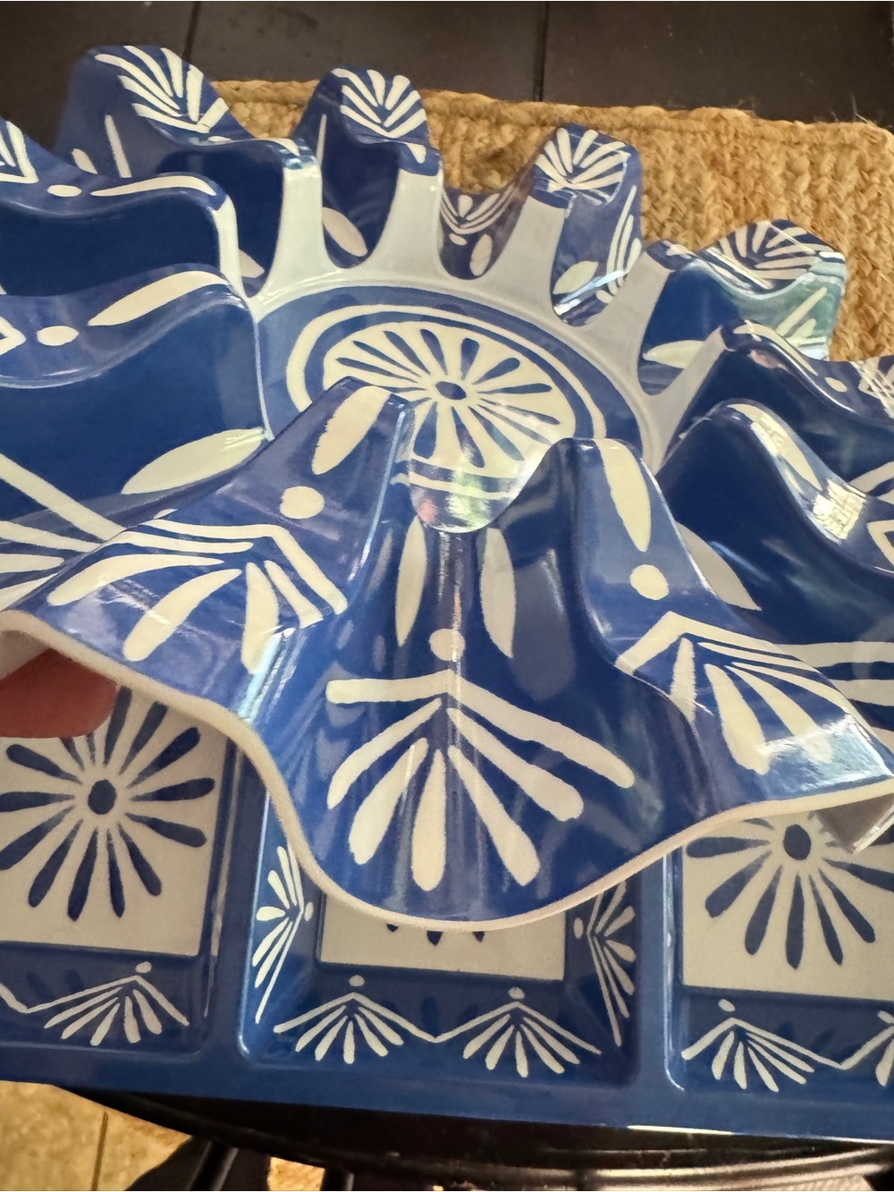 New Sur la table Blue and White Melamine Taco Serving Bowl & Trio Dish Set - Picture 2 of 5